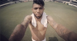 Gabigol - De Boer: sfida in allenamento a muretto al volo, chi vincerà? [VIDEO]