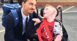 Bimbo disabile aspetta Ibra all'esterno dello stadio: l'incredibile reazione di Zlatan che...