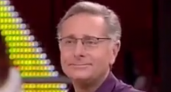 Paolo Bonolis si prende gioco di una ragazza juventina: "Qui non c'è l'arbitro" [VIDEO]