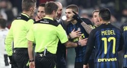 L'ag. del nerazzurro spiega: "Si è fratturato il dito del piede a causa di Pjanic, ecco cosa è successo"