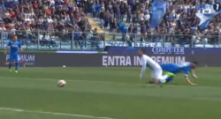 Rigore concesso al Napoli, ma è fuori area? [VIDEO]