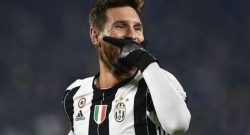 La 'Messi Mask', le prime pagine dei giornali e non solo: quanti sfottò per gli juventini
