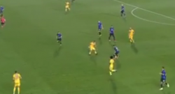 Papu Gomez umilia Dybala, lo ubriaca di dribbling e poi lo mettere a sedere [VIDEO]