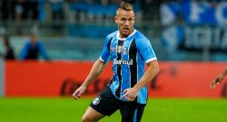 Roman,vp Gremio: "Abbiamo avuto contatti formali con l'Inter per Arthur: ha una clausola da 50 mln"