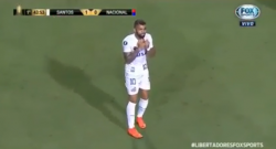 VIDEO / Il Santos vince ma Gabigol viene espulso: entrata scomposta, rosso inevitabile
