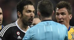 BBC – Allegri difende Buffon, la polizia indaga sulle offese e minacce alla moglie di Oliver