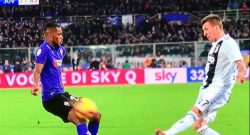 Edimilson tocca con un braccio in area di rigore ma la palla sbatte prima sul ginocchio: per Orsato ed il VAR è rigore! Dal dischetto CR7 fa 0-3 [VIDEO]